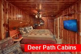 Spacious King suite in 2 Bedroom Cabin