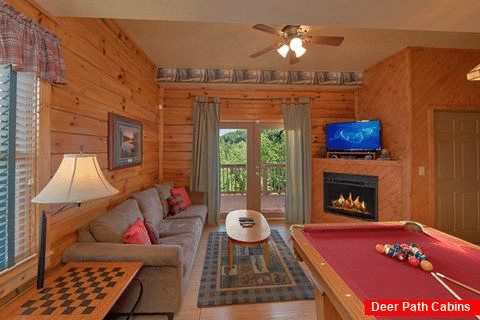 Cabin with Game Room, Sleeper Sofa, & Pool Table - A Beary Happy Place