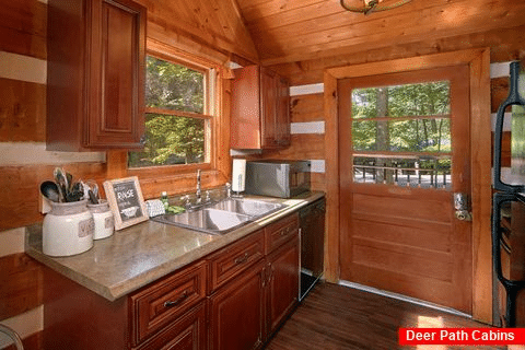 2 Bedroom Cabin with Fully Stocked Kitchen - Mountain Moonlight