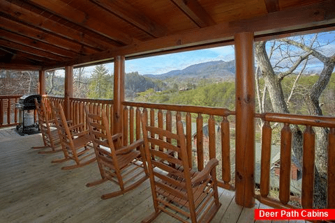 Luxury Cabin with Mouintain View from Deck - Dreamland