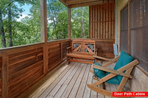 Cozy 2 Bedroom Cabin in the Smoky Mountains - A Cozy Cabin