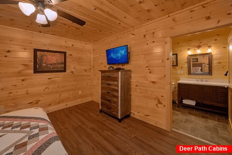 Cabin with Bathrooms in every bedroom - Elk Ridge Lodge