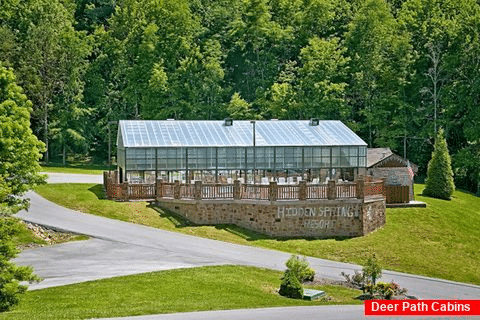 Cabin with Year Round Resort Pool Access - Knockin On Heaven's Door