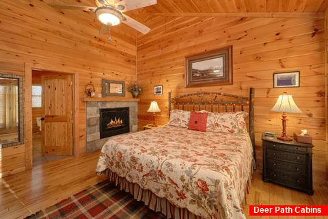 main Floor Master Bedroom - Cherokee Hilltop