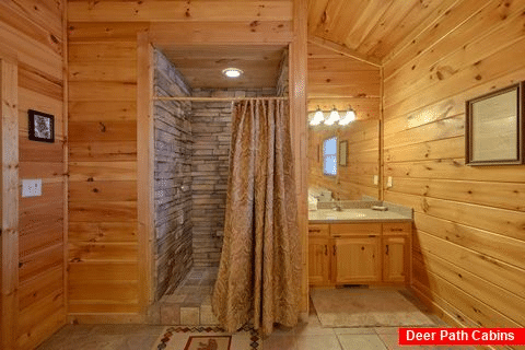 Main Floor Walk In Shower - Cherokee Hilltop