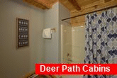 Master Bathroom in 2 bedroom luxury cabin