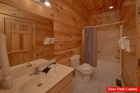 King Bedroom with Connecting Full Bathroom - Bears and Beyond