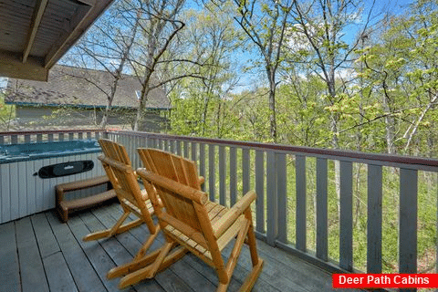 Pigeon Forge Cabin with Hot Tub Sleeps 6 - Rays Inn