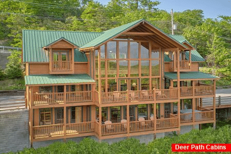 3 Little Bears: 5 Bedroom Pigeon Forge Cabin Rental