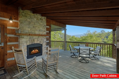 Cabin with outdoor Fireplace and wooded View - Mountain Glory