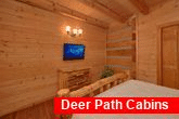 Rustic 2 bedroom cabin with 2 Private Bathrooms