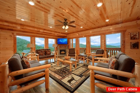 6 Bedroom 6 Bath Cabin near Pigeon Forge - Majestic Splash