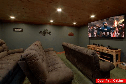 6 Bedroom Cabin with Large Theatre Room - Majestic Splash