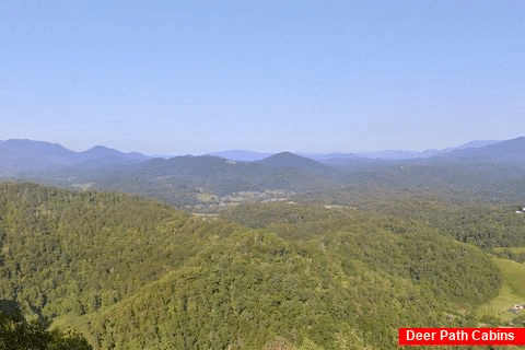 3 Bedroom Cabin with a View - Blue Sky