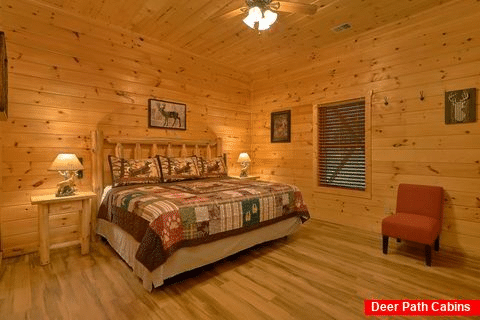 6 Bedroom Cabin with King Bedroom - Crosswinds