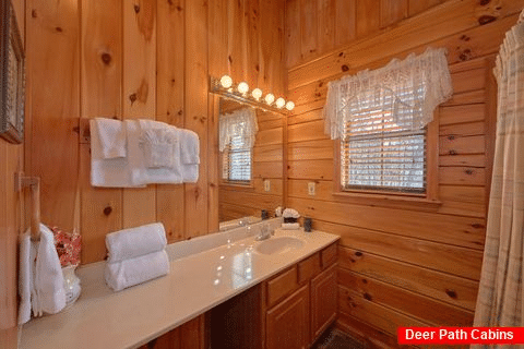 Full Bath Room in Master Suite - Angels Attic