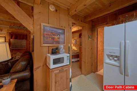 Full Kitchen in 2 bedroom cabin - Just Barely Making It