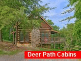 Rustic 1 bedroom cabin with wooded view