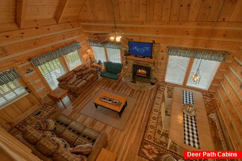 Wears Valley cabin with fireplace and hot tub - All By Grace