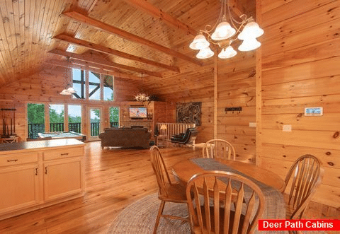 Fully Equipped Kitchen with Dining Table for 4 - Ah-Mazing