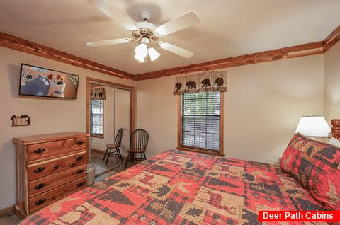 King Bedroom with Flatscreen TV - Appalachian Bear Den