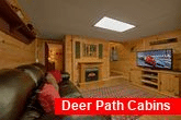 3 Bedroom Cabin with Card Table and TV