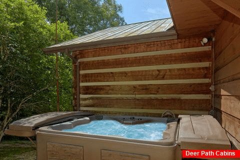 New 6 Person Hot Tub - Bear Cove Escape