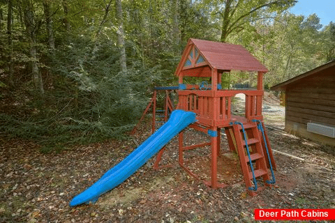 Outdoor Playset with Slide - Bear Cove Escape