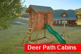 4 Bedroom Cabin Sleeps 14 with Yard 