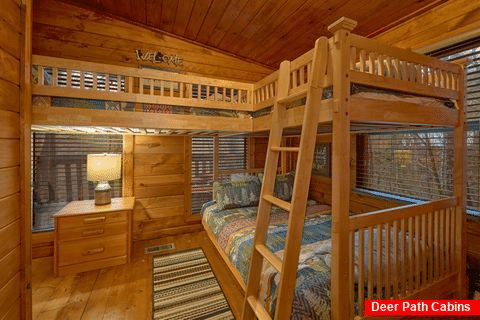 Main Floor Bunk Bed Room 2 Bedroom Sleeps 9 - Bears Hideaway