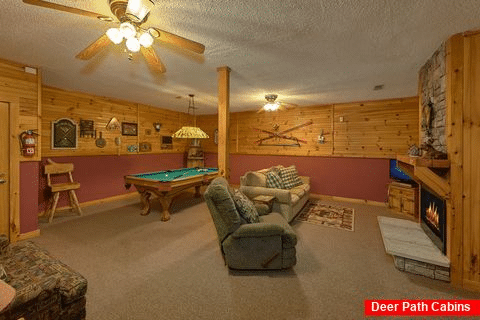 Game Room with Pool Table 2 Bedroom Sleeps 6 - Dancing Bear VII