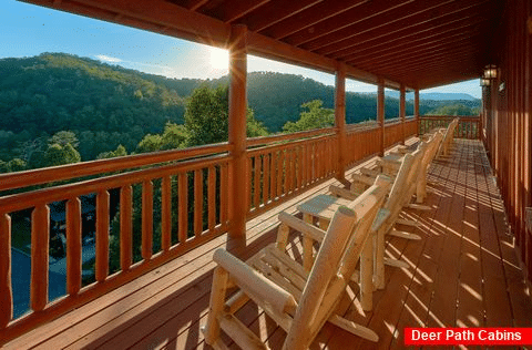 Smoky Mountain Ridge 6 Bedroom Pool Cabin - Splashin On Majestic Mountain