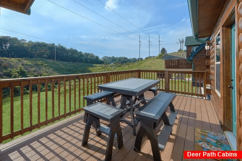 Picnic Table 4 Bedroom Cabin Sleeps 14 - Dream Mountain Cove