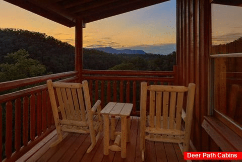 6 Bedroom Cabin with Private Pool and a View - Splashin On Majestic Mountain