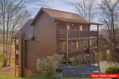 5 Bedroom 5 Bath 3 Story Cabin Sleeps 16 - Smoky Mountain Retreat