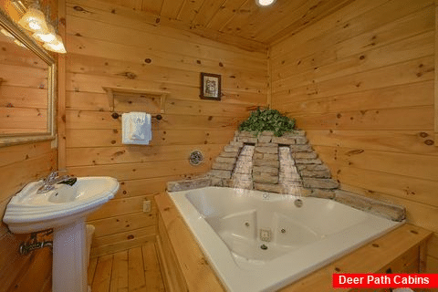 Jacuzzi Tub 2 Bedroom 2 Bath Cabin - Heavenly-RAE