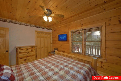 3 Bedroom Cabin Sleeps 8 TV in All Bedrooms - Sweet Mountain Air