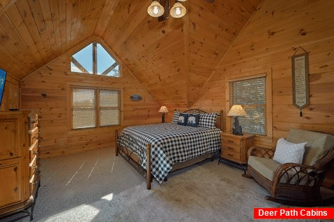 Top Floor Master Bedroom Room - Sweet Mountain Air