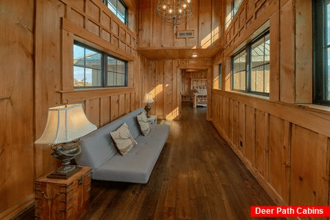 Luxury 4 Bedroom Cabin with Indoor Pool - Sunshine Mountain Vista