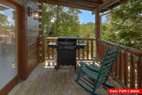 Rocking Chairs adn Gas Grill 6 Bedroom Cabin - Grand Mountain Lodge