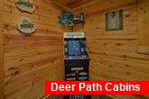 2 bedroom luxury cabin with Arcade Games 