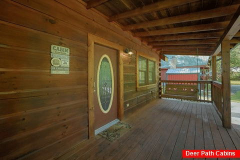 2 bedroom cabin with porch swing and Fire Pit - Absolute Heaven