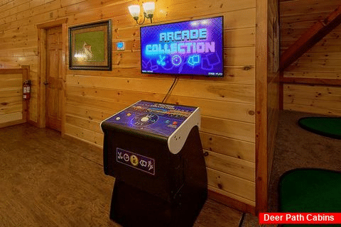 Premium 11 bedroom cabin with 400 Game Arcade - The Big Lebowski