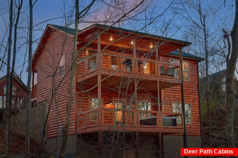 Spacious 2 Bedroom Cabin in Grandview Resort - Hideaway Haven