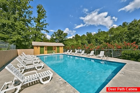 Cabin with Resort Pool In Mountain Park - Smoky Mountain Lodge