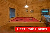 Cabin with 5 bedrooms and a pool table