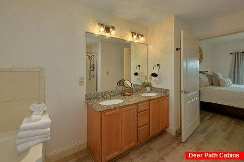 Private Master Bath in 1 bedroom luxury condo - Mountain View 3405