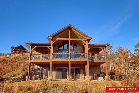 5 Bedroom 5 Bath 3 Story Cabin Sleeps 14 - LeConte Views