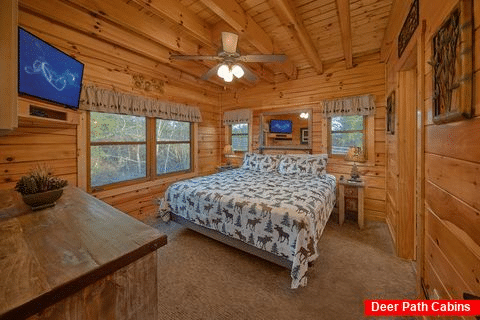 2 bedroom cabin with Private Master Bedroom - Chocolate Moose