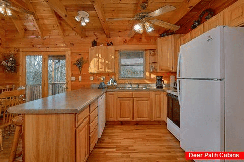 Full kitchen in rustic 3 bedroom cabin - Cabin Fever